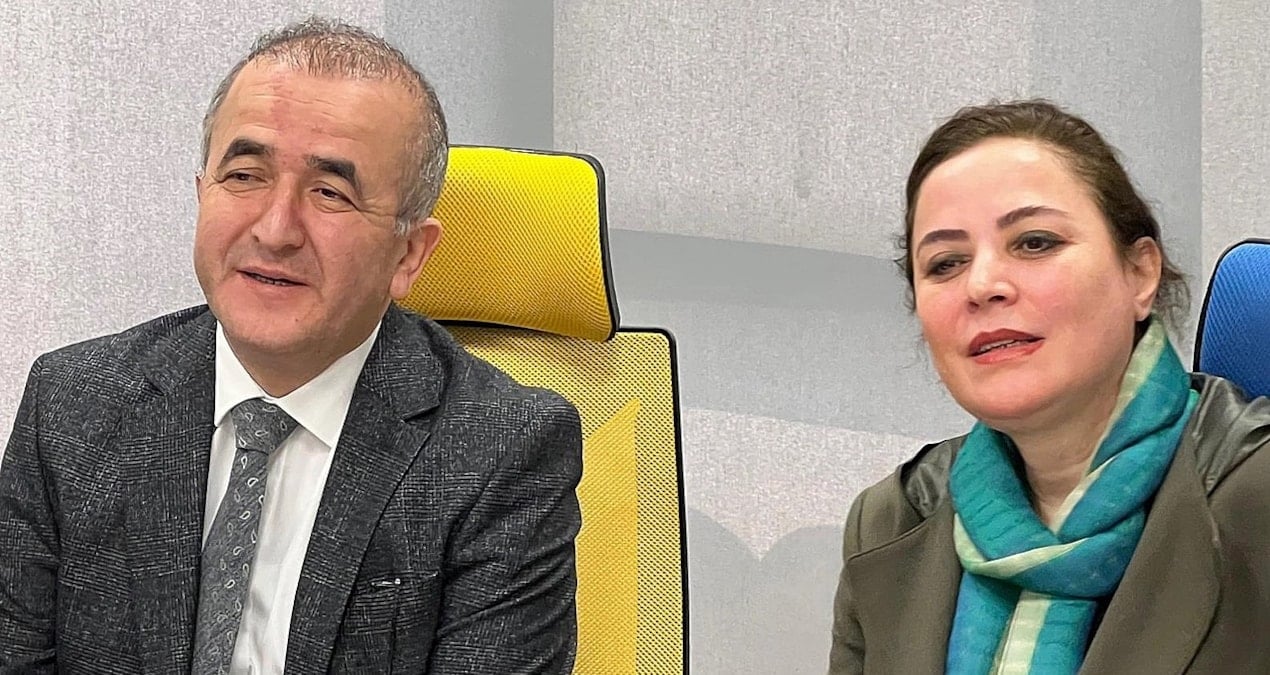 sartlara sadece valinin esi uydu 7tfGOFDJ