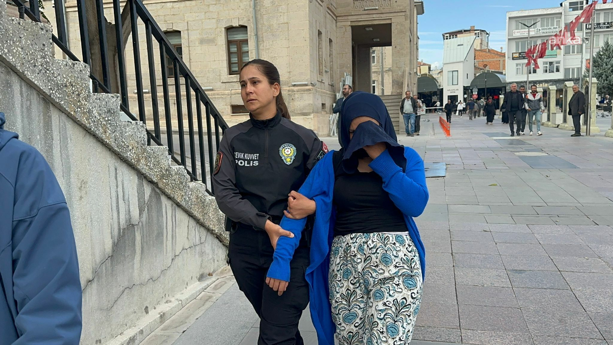 aksarayda kuyumcuyu sahte altinla dolandirmaya calisti 2 cocugum icin yaptim SVWpZCxf.jpg