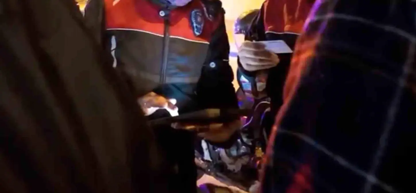 canakkalede polis denetimleri 30 sahis yakalandi narkotik ve silah ele gecirildi LlcS3Ulp.jpg