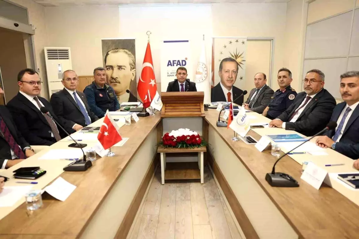 duzcede afet riski azaltma plani toplantisi duzenlendi UUvOxTR8