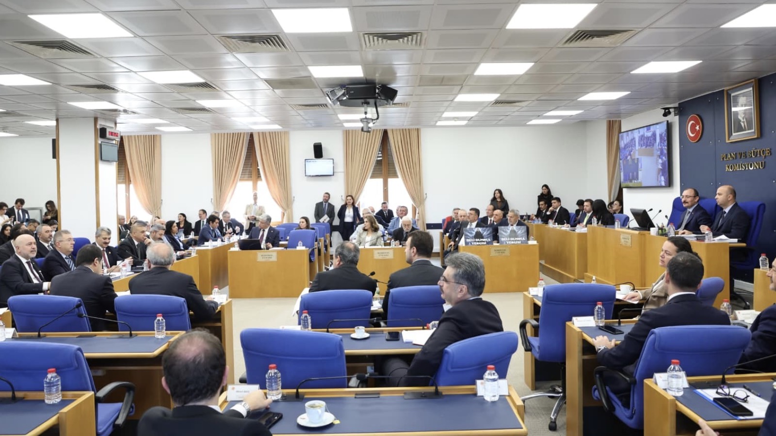 mhpliler akpnin kanun teklifine elestiri vergi adaletinin saglandigi bir duzenleme olarak gormek gercekten mumkun degil t1RrCpCx.jpg