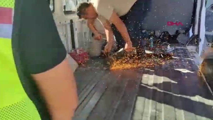 piyasa degeri 25 milyon lira binlerce paket gizli bolmede bulundu S1MOxye4.jpg