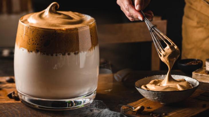 2ye 2 yapin cirpilmis kahvenin sirri suda 5 dakika kabartip 1 ay dondurucuda saklayin Na5ON1Fx.jpg