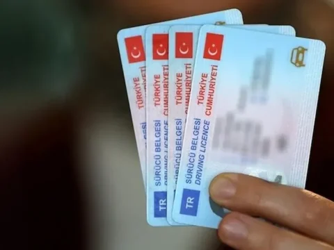 B sinifi ehliyetlerde yeni duzenleme 2 yil sarti getirildi jkzOnYR7