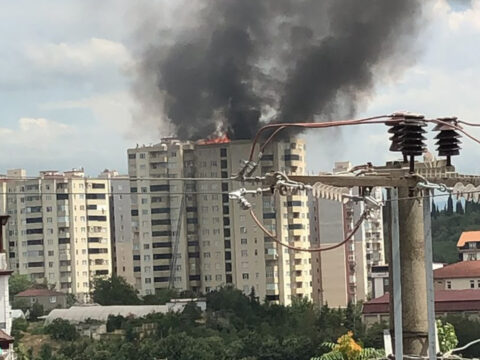 Gebzede korkutan yangin itfaiyenin mudahalesiyle sonduruldu ckSiLJ5V